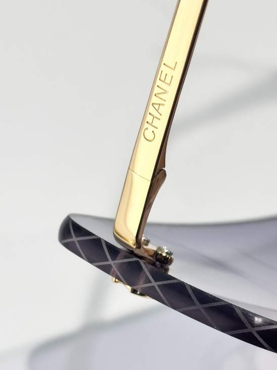 Picture of Chanel Sunglasses _SKUfw76991129fw